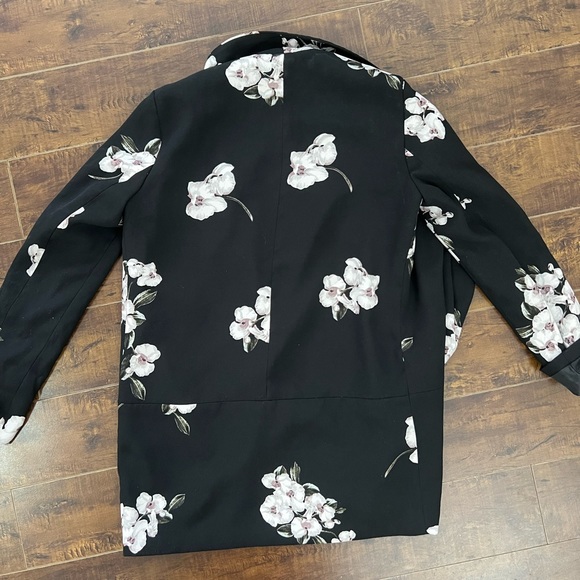 Dynamite Blazer/Cardigan - Picture 4 of 6